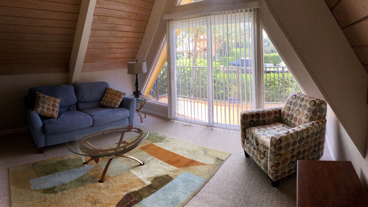 Photo of Livingroom in Ocean Ridge