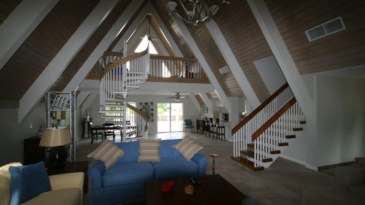 Photo of Livingroom in Ocean Ridge