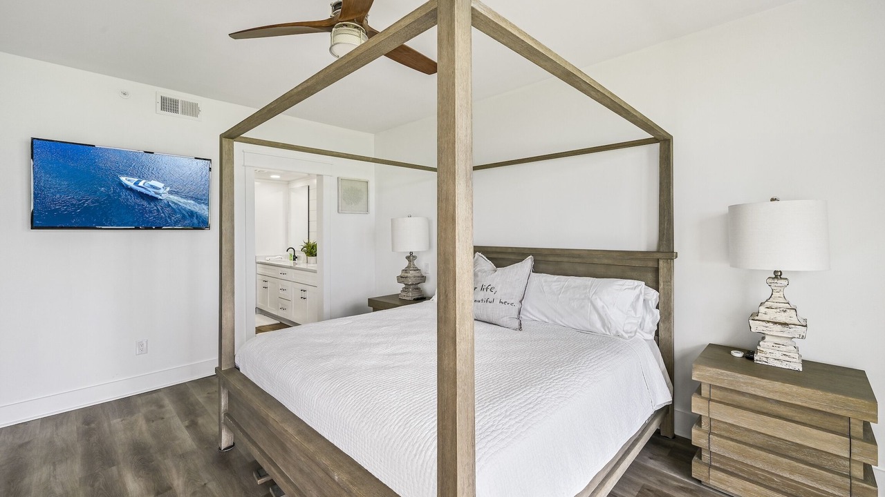 Photo of Bedroom in Rosemary Beach