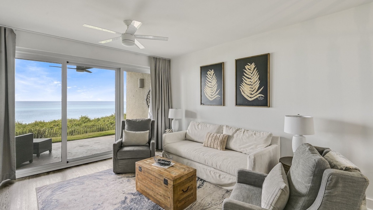 Photo of Livingroom in Rosemary Beach