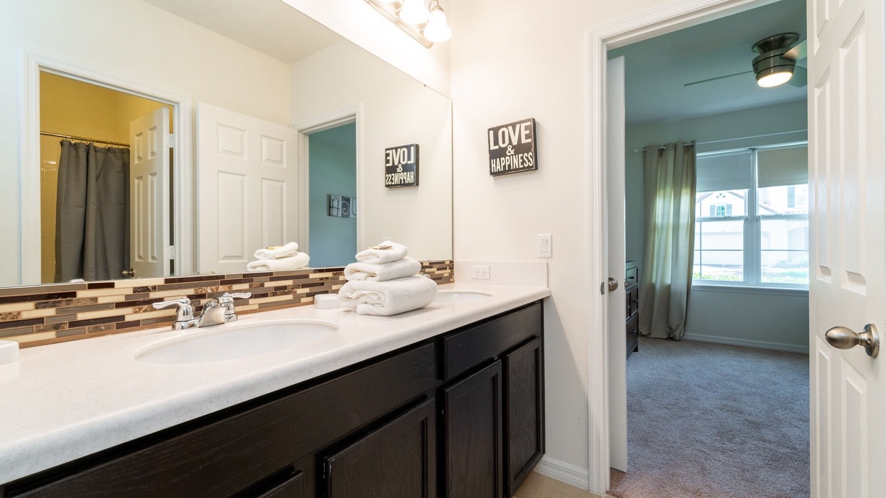 Photo of Bathroom in West Haven
