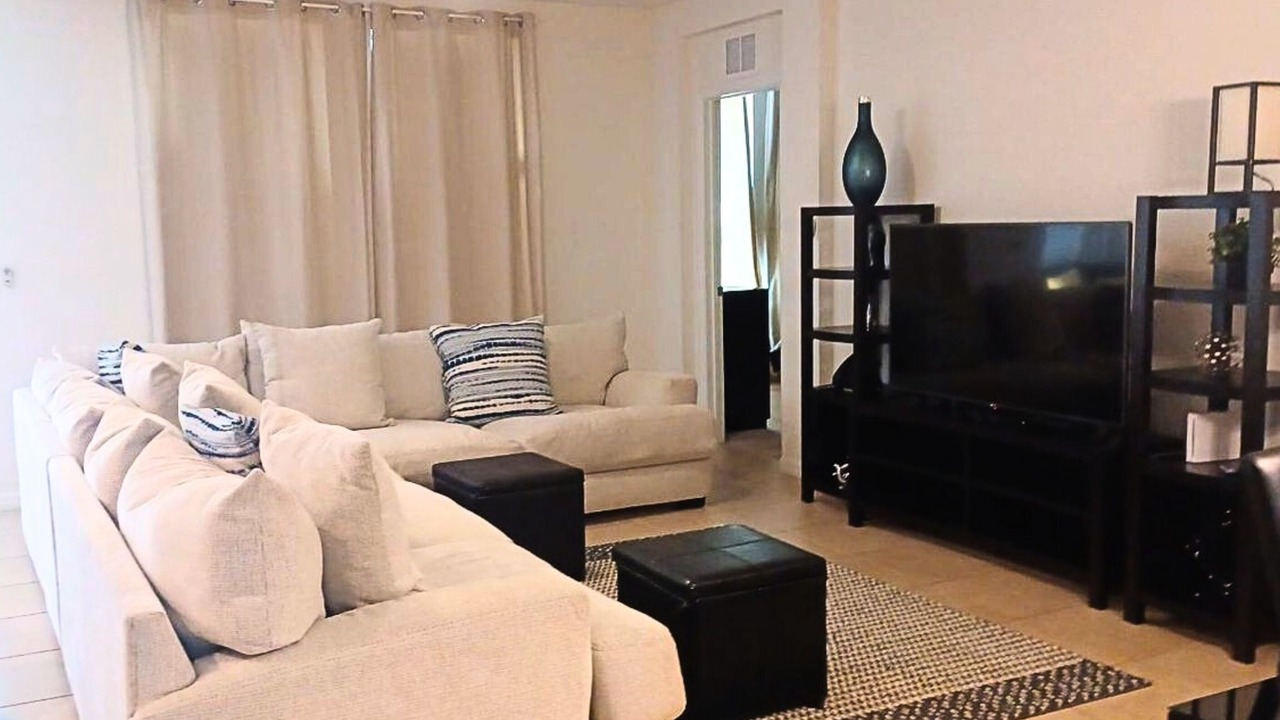 Photo of Livingroom in West Haven
