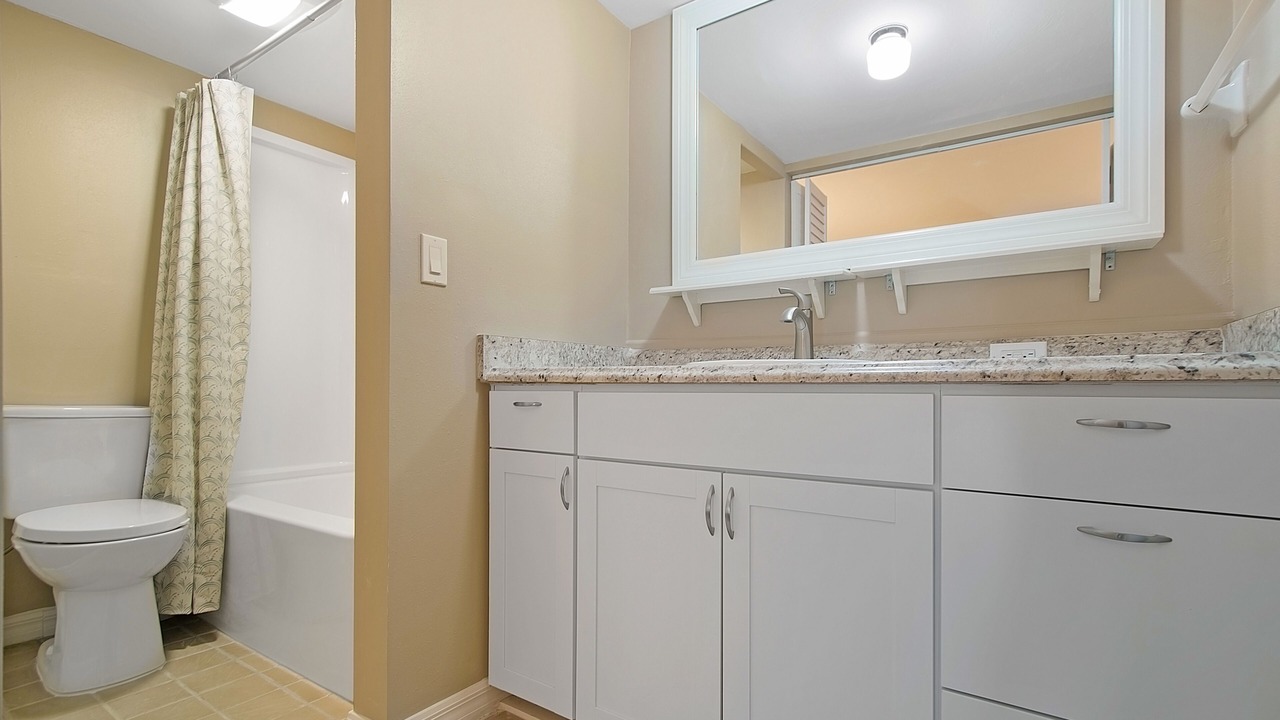 Photo of Bathroom in Isles of Capri