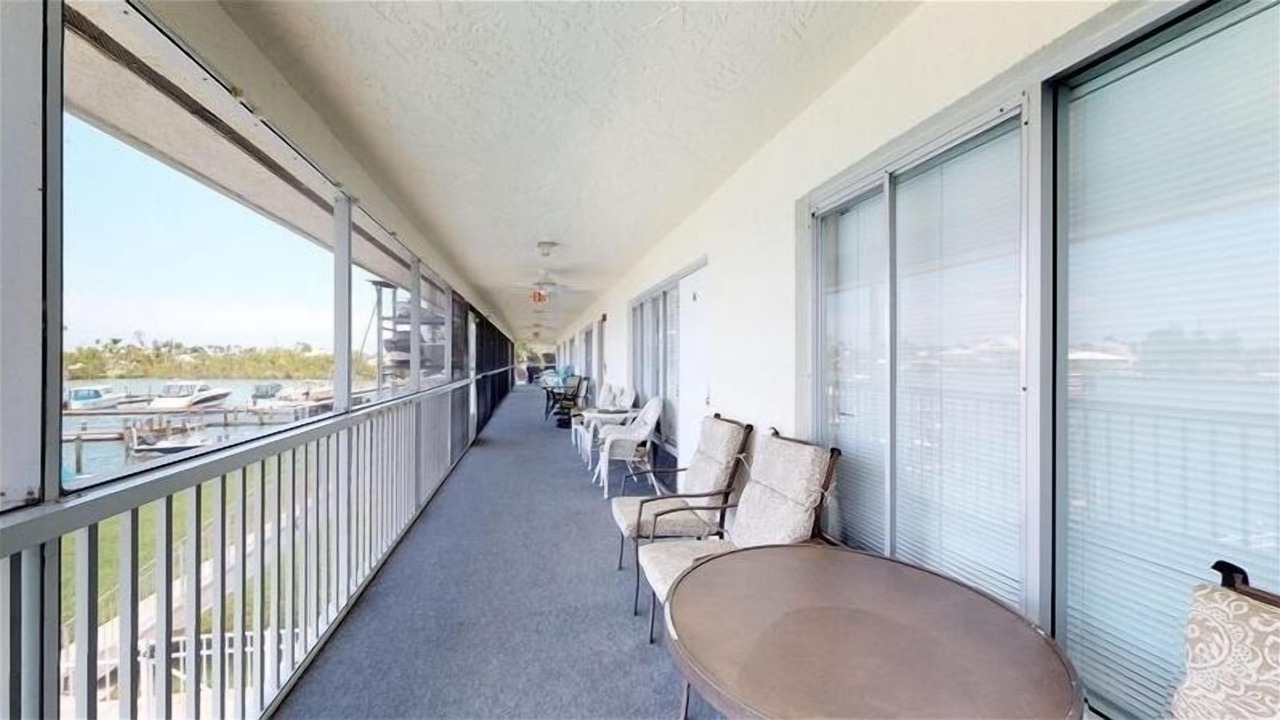 Photo of Patio Balcony in Isles of Capri