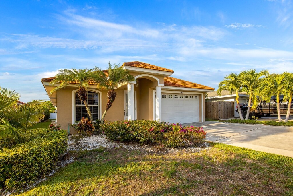Photo of Buildings in Naples Park