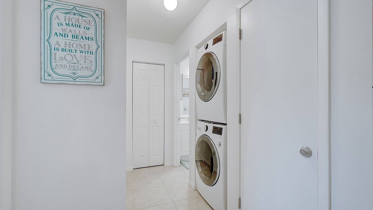 Photo of Bedroom in Trailer Estates