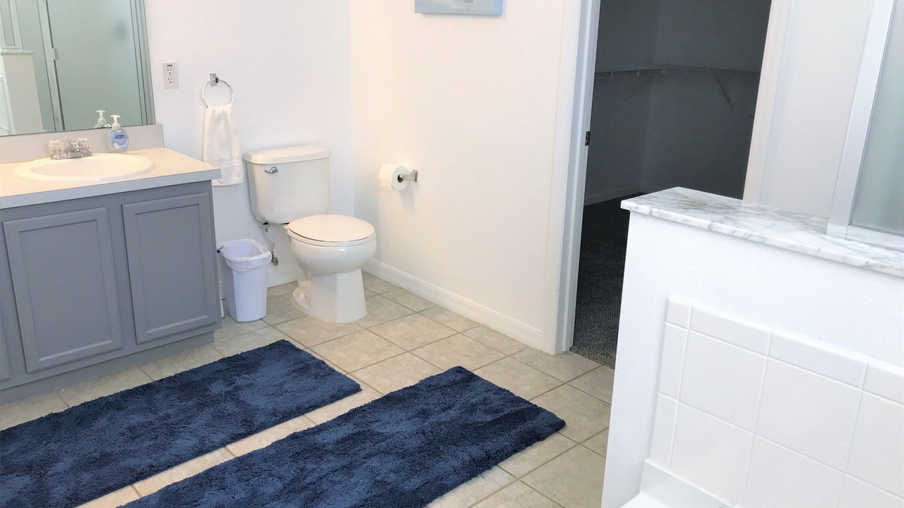 Photo of Bathroom in Windwood Bay