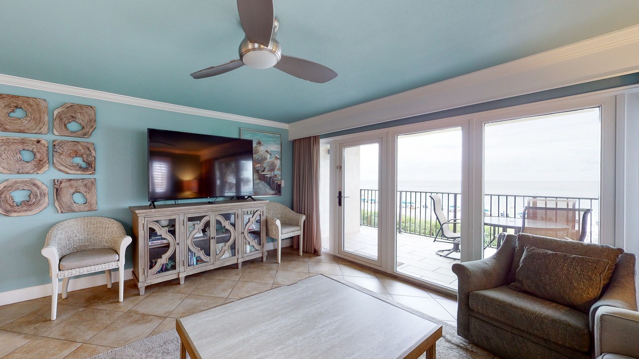 Photo of Livingroom in Miramar Beach