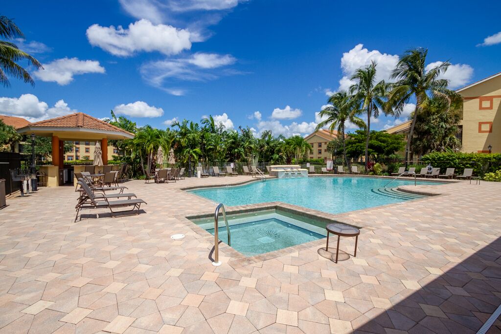 Photo of Outdoor in Naples