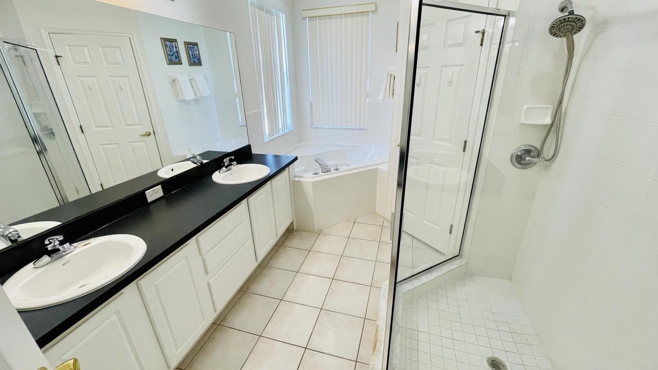 Photo of Bathroom in Calabay Parc