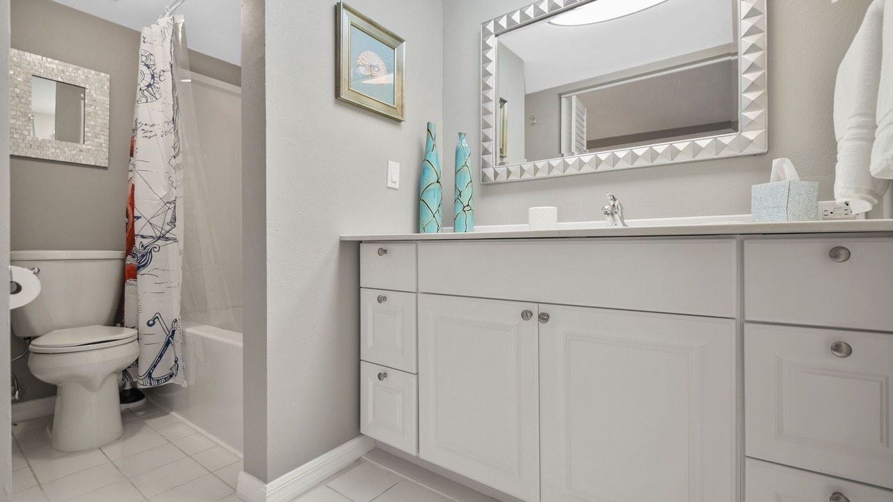 Photo of Bathroom in Isles of Capri