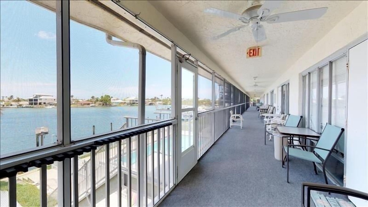 Photo of Patio Balcony in Isles of Capri