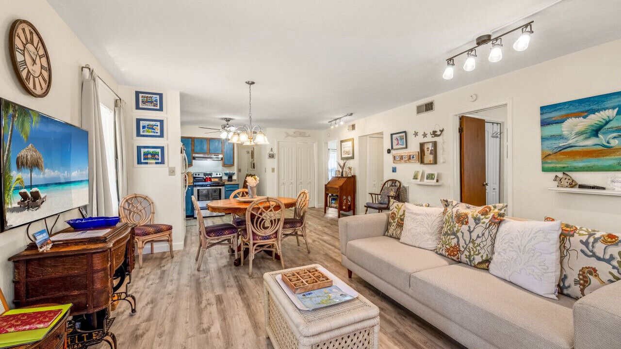 Photo of Livingroom in Cedar Key