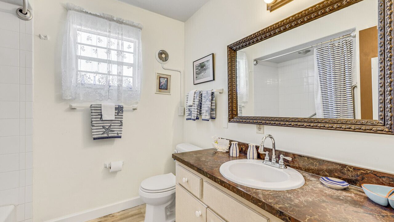 Photo of Bathroom in Cedar Key