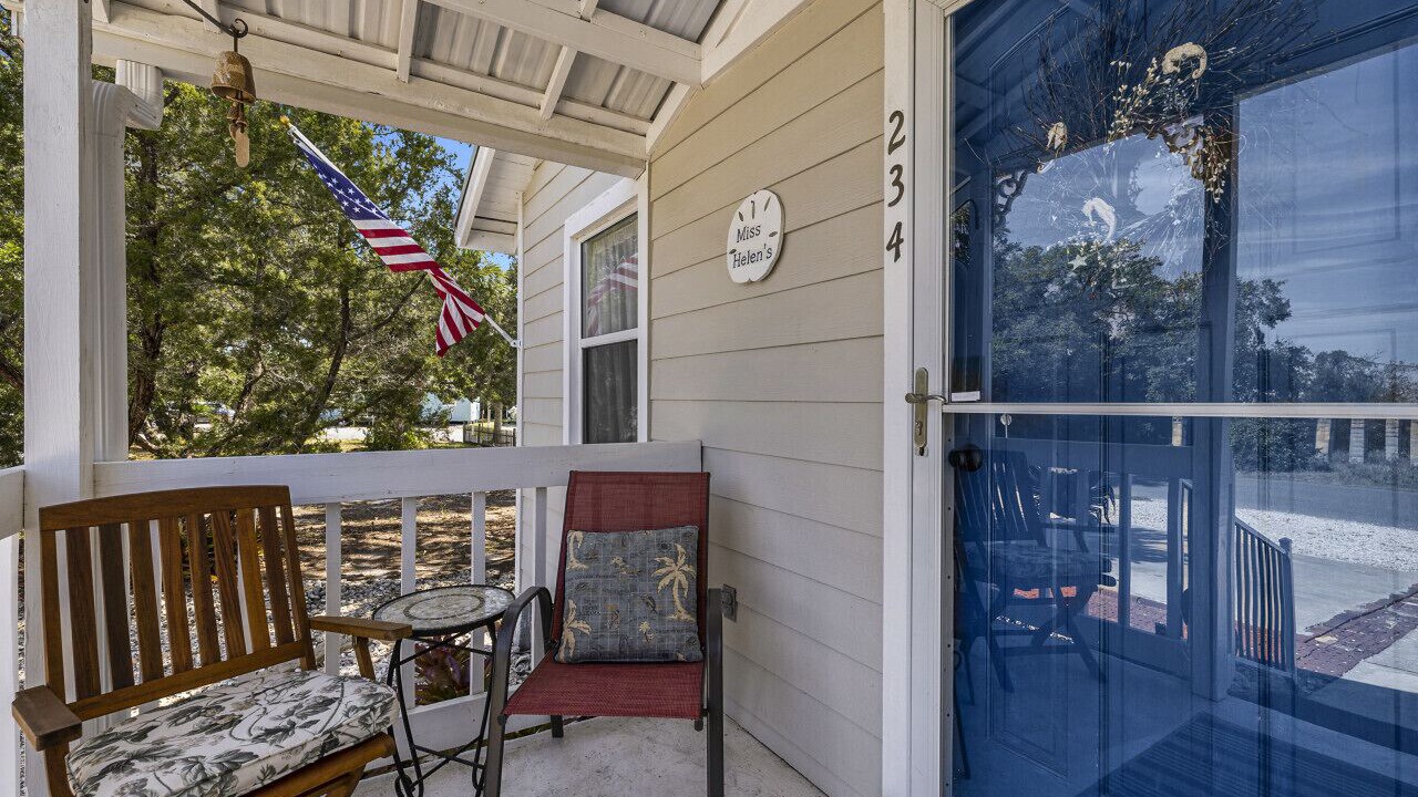 Photo of Patio Balcony in Cedar Key