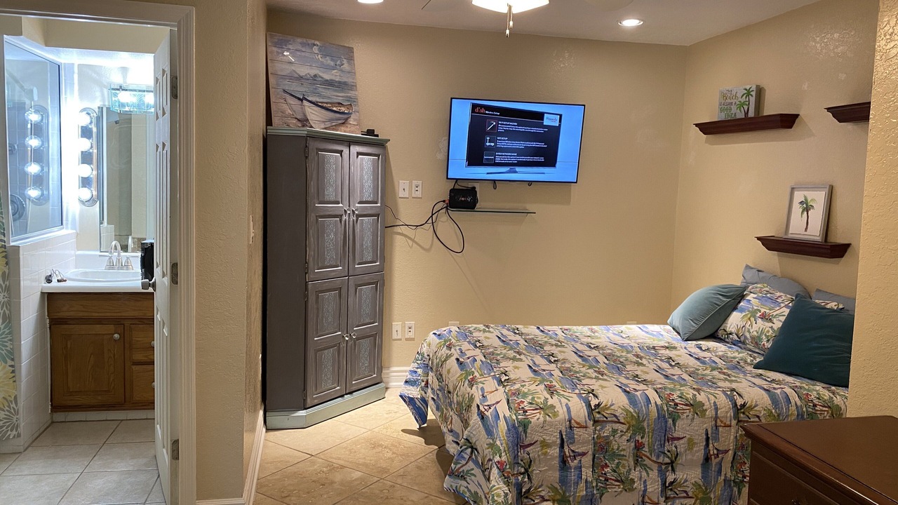 Photo of Bedroom in Gulf Harbors
