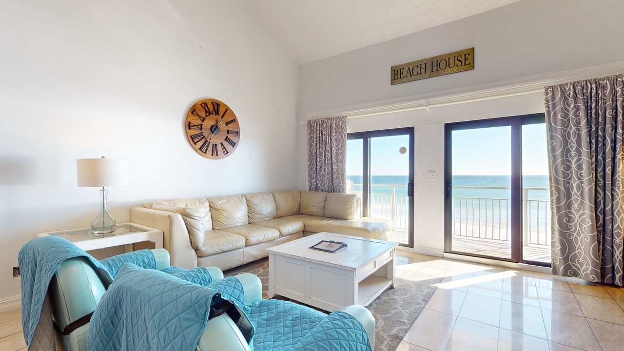 Photo of Livingroom in Crystal Beach