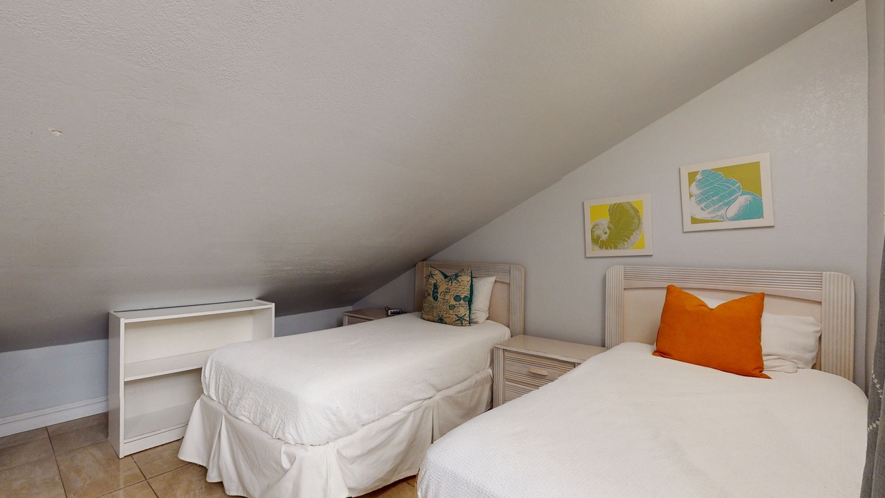 Photo of Bedroom in Crystal Beach