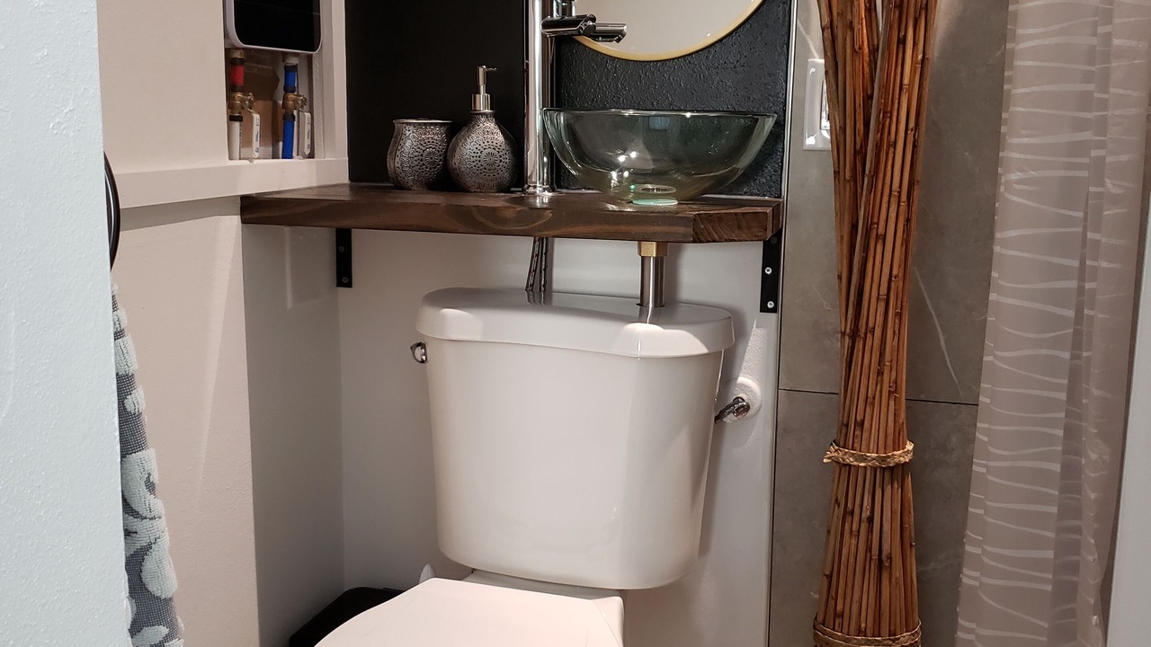 Photo of Bathroom in United Central
