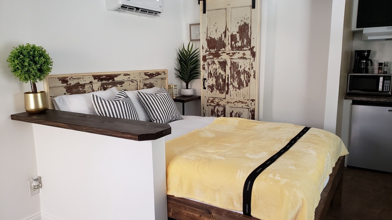 Photo of Bedroom in United Central