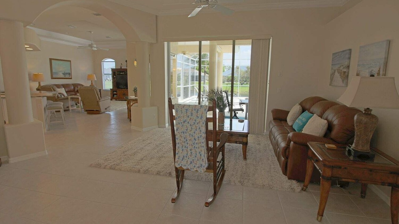 Photo of Livingroom in Long Meadow