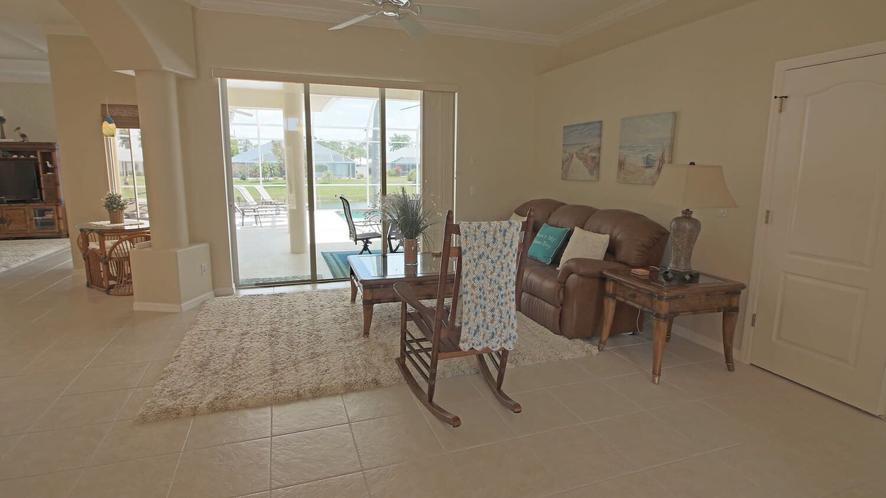 Photo of Livingroom in Long Meadow