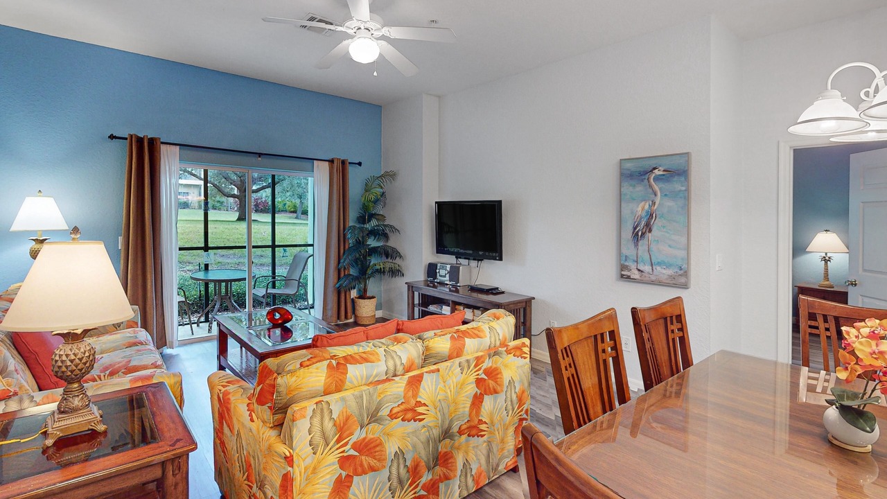 Photo of Livingroom in Bahama Bay