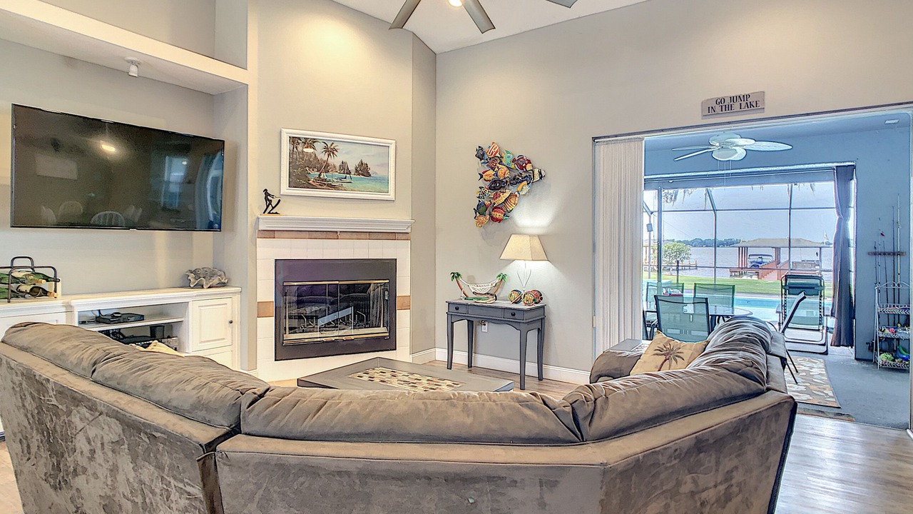 Photo of Livingroom in Winter Haven