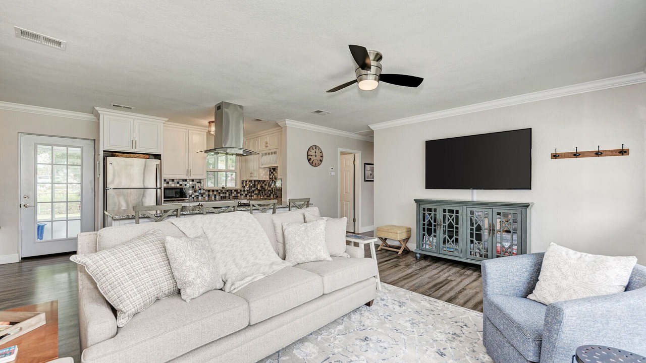 Photo of Livingroom in Venice Gardens