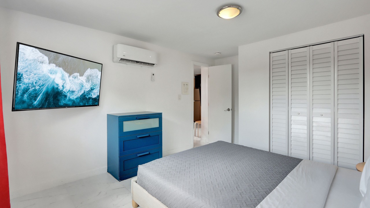 Photo of Bedroom in North Beach