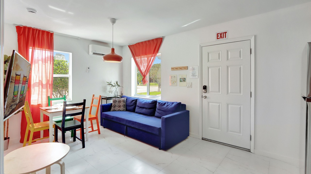 Photo of Livingroom in North Beach