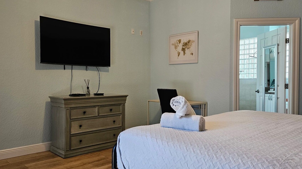 Photo of Bedroom in Lantana