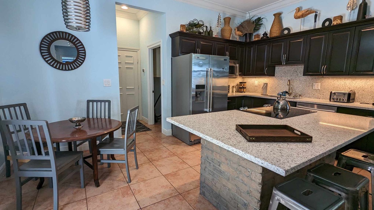 Photo of Kitchen in Lantana