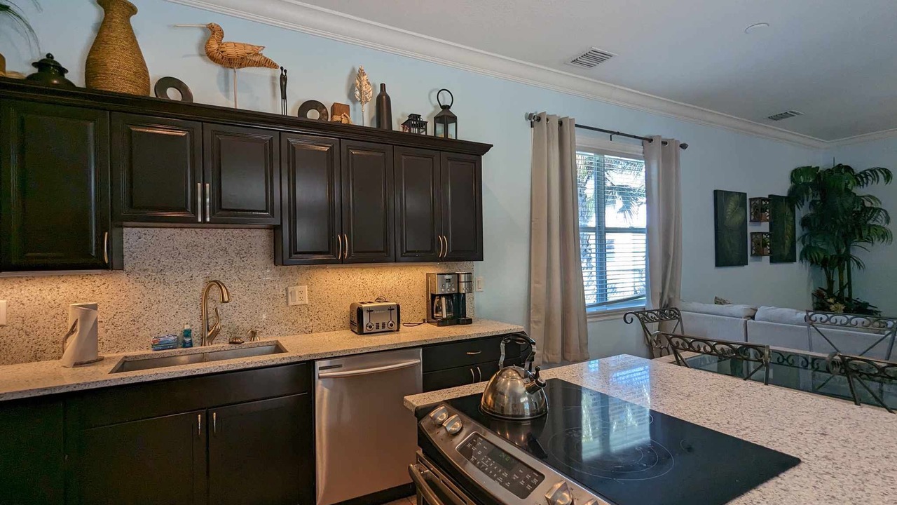 Photo of Kitchen in Lantana
