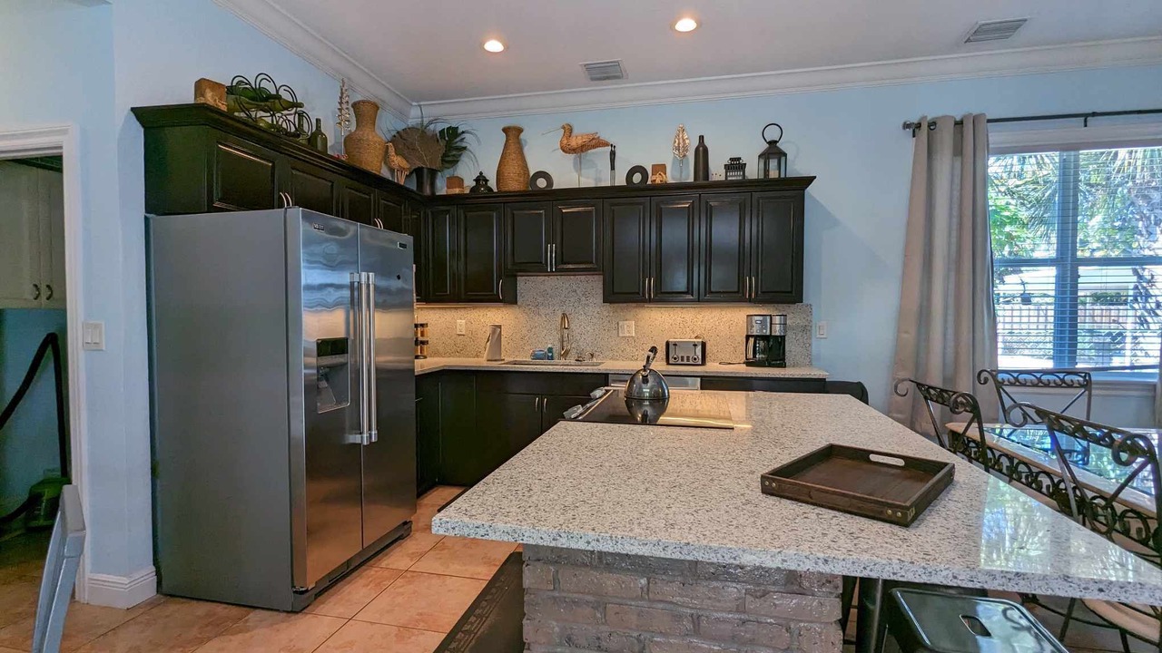 Photo of Kitchen in Lantana