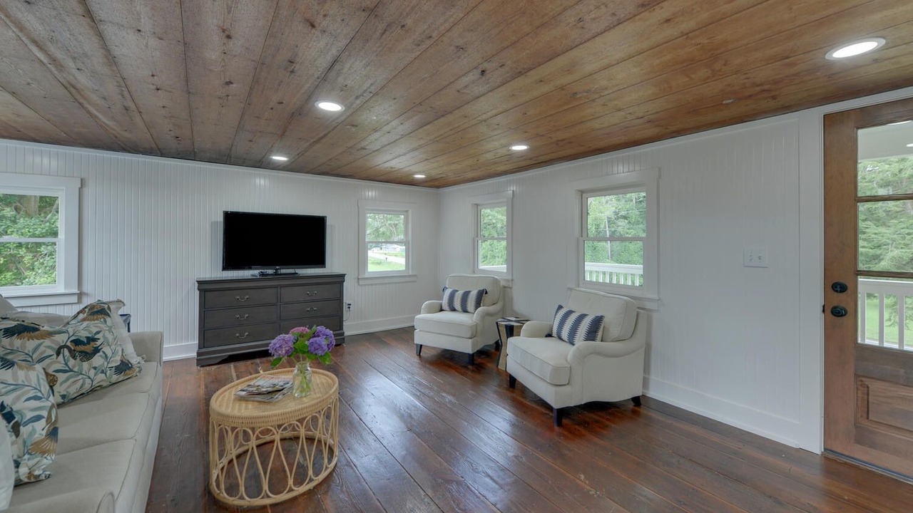 Photo of Livingroom in Gainesville