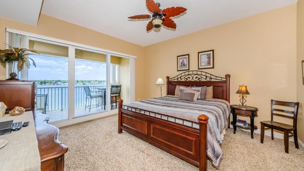 Photo of Bedroom in Redington Shores