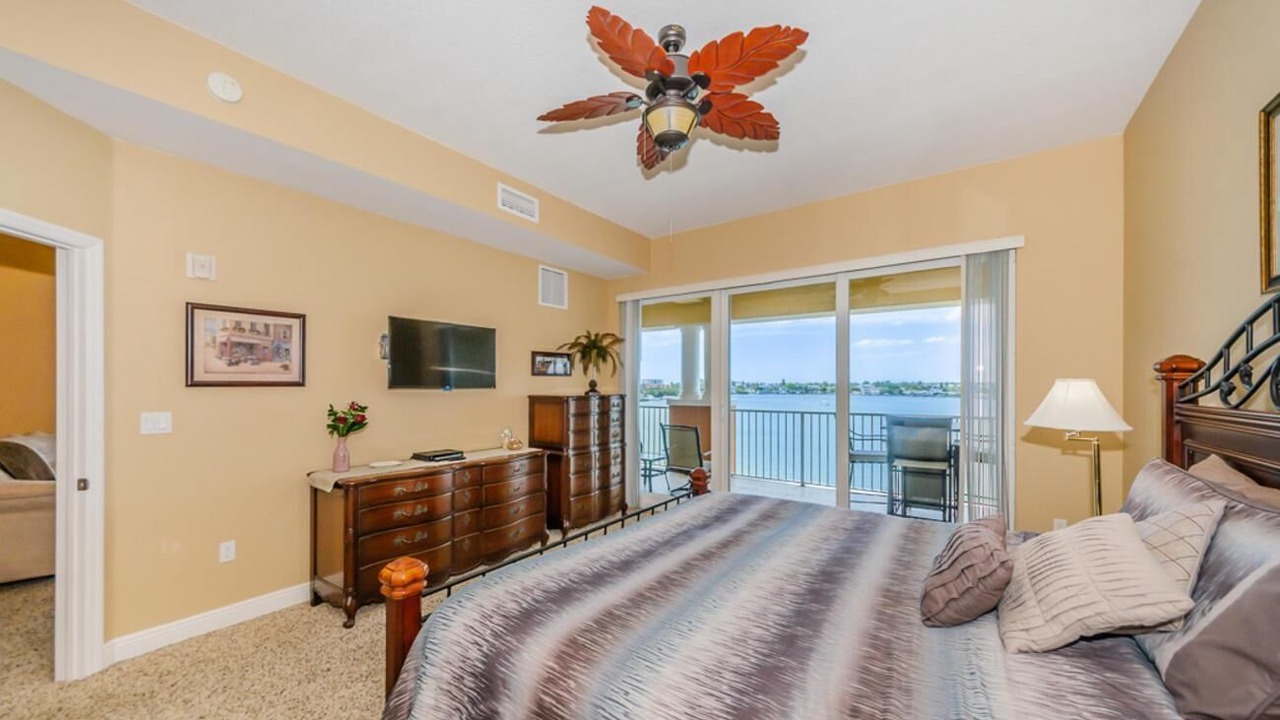 Photo of Bedroom in Redington Shores
