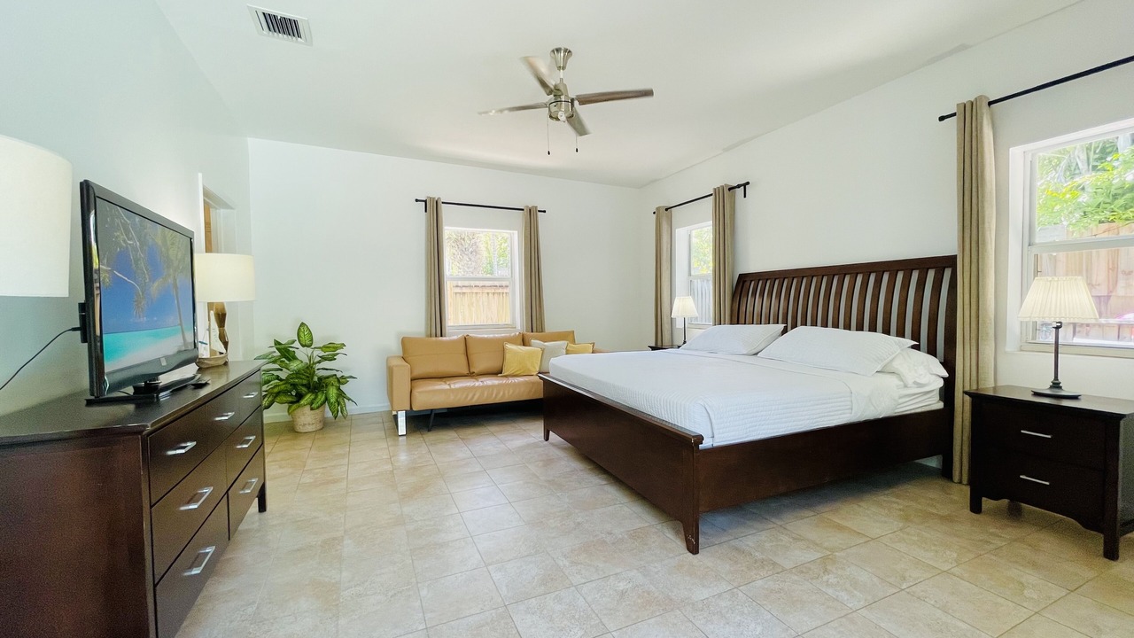 Photo of Bathroom in Dolphin Isles