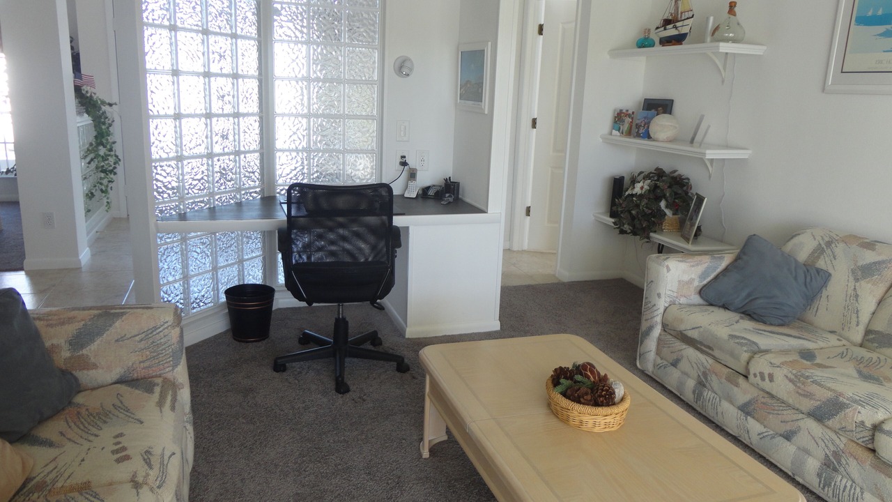 Photo of Livingroom in Hudson