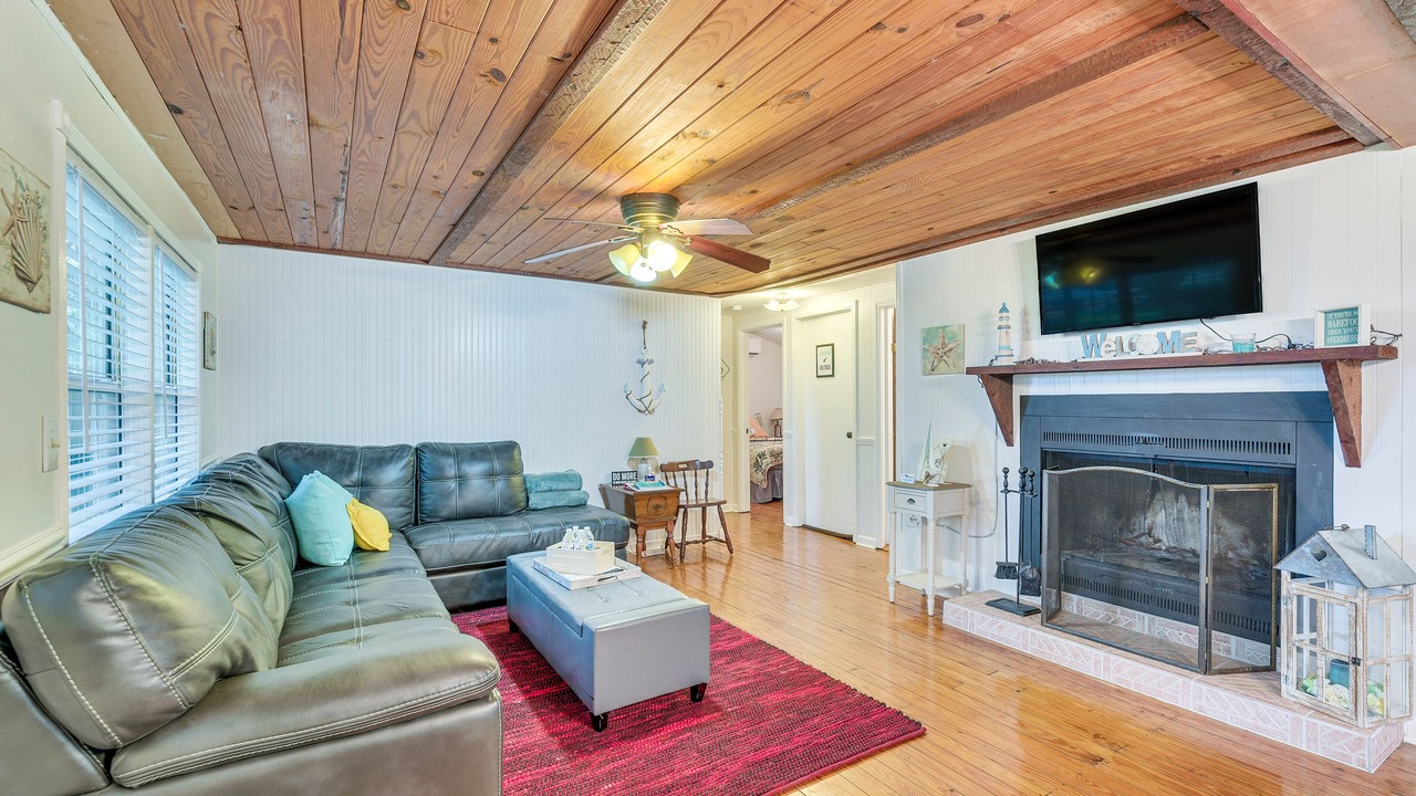 Photo of Bedroom in Inglis