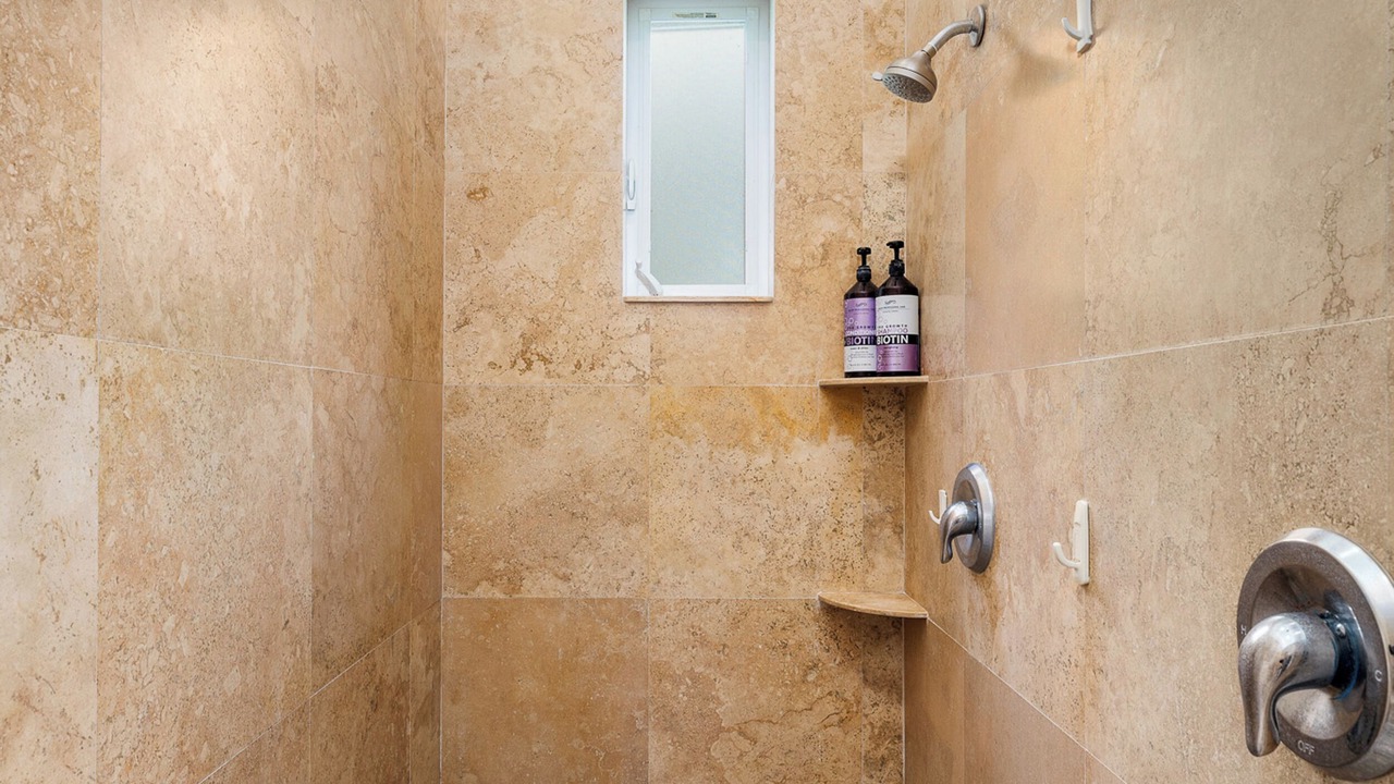 Photo of Bathroom in Largo