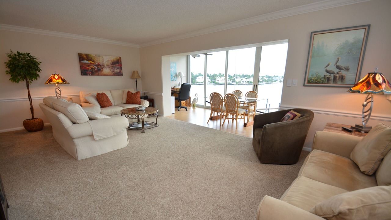 Photo of Livingroom in Moorings