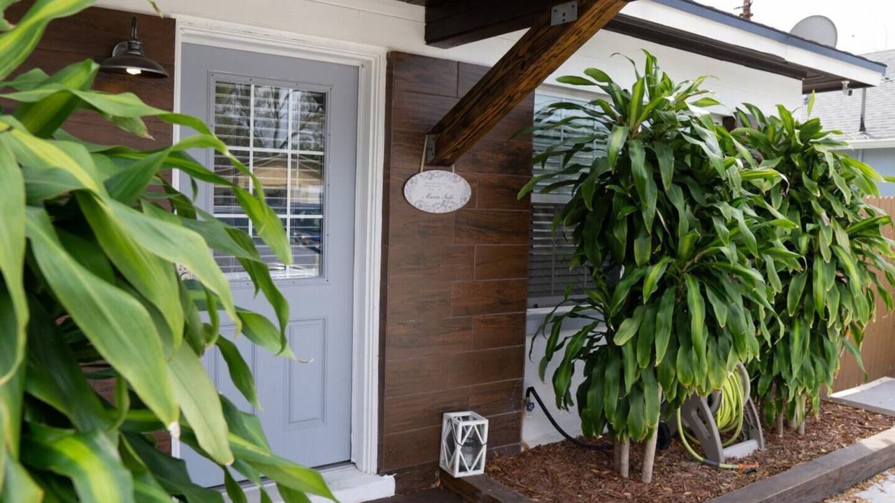 Photo of Outdoor in Carver City - Lincoln Gardens