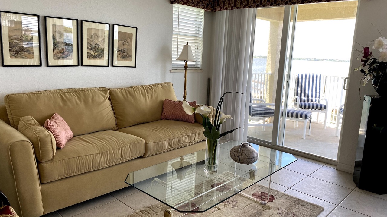 Photo of Livingroom in Nettles Island