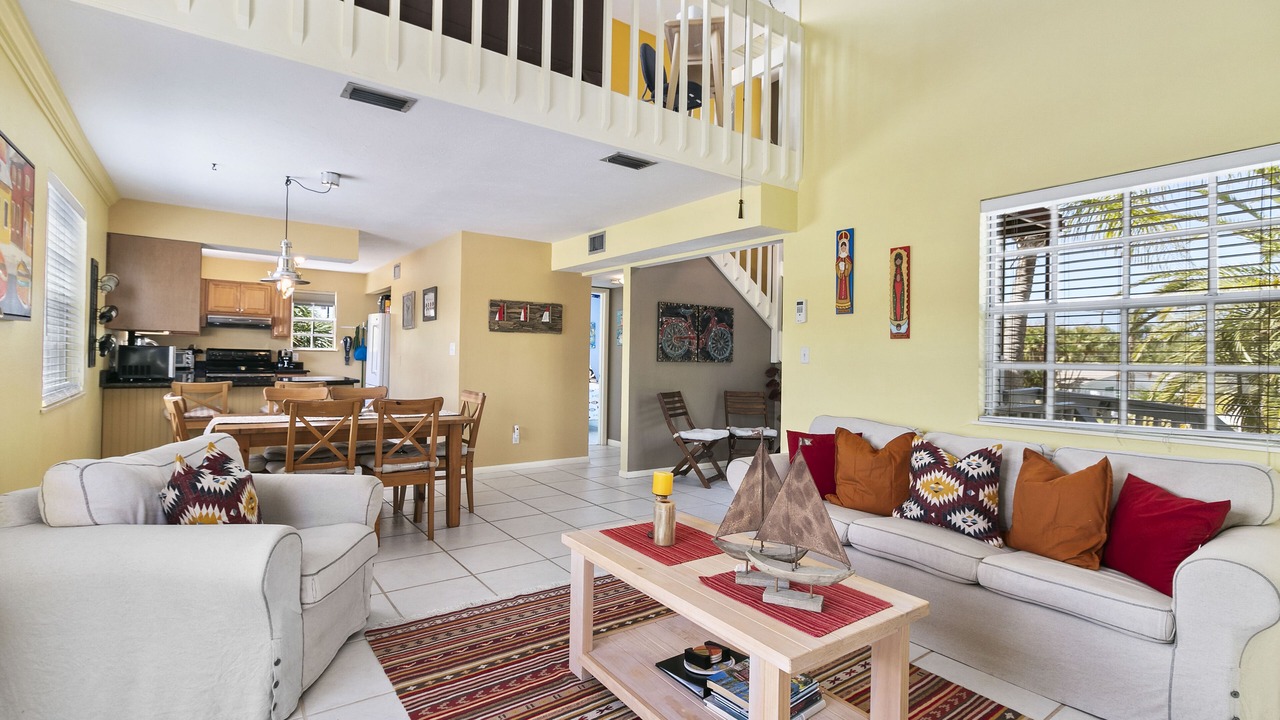 Photo of Livingroom in Longbeach Village