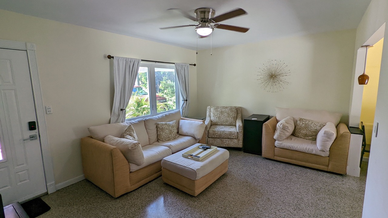 Photo of Livingroom in Poinsettia Heights