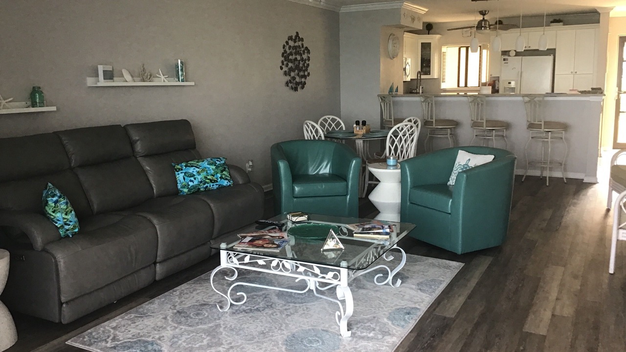 Photo of Livingroom in Punta Rassa