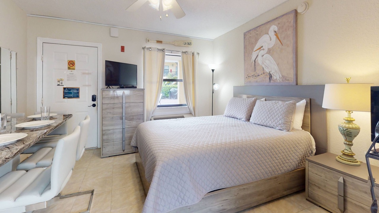 Photo of Bedroom in Redington Beach