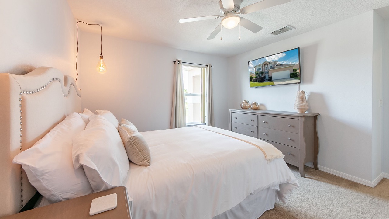 Photo of Bedroom in Tuscan Ridge